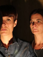 Miranda Sauervein y  Elena Schnell presentan la cuarta temporada de "Mi humo al sol"