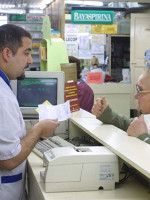 Por falta de pago, las farmacias cortaron el servicio a los jubilados