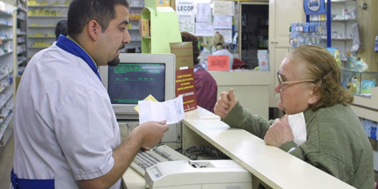 Por falta de pago, las farmacias cortaron el servicio a los jubilados