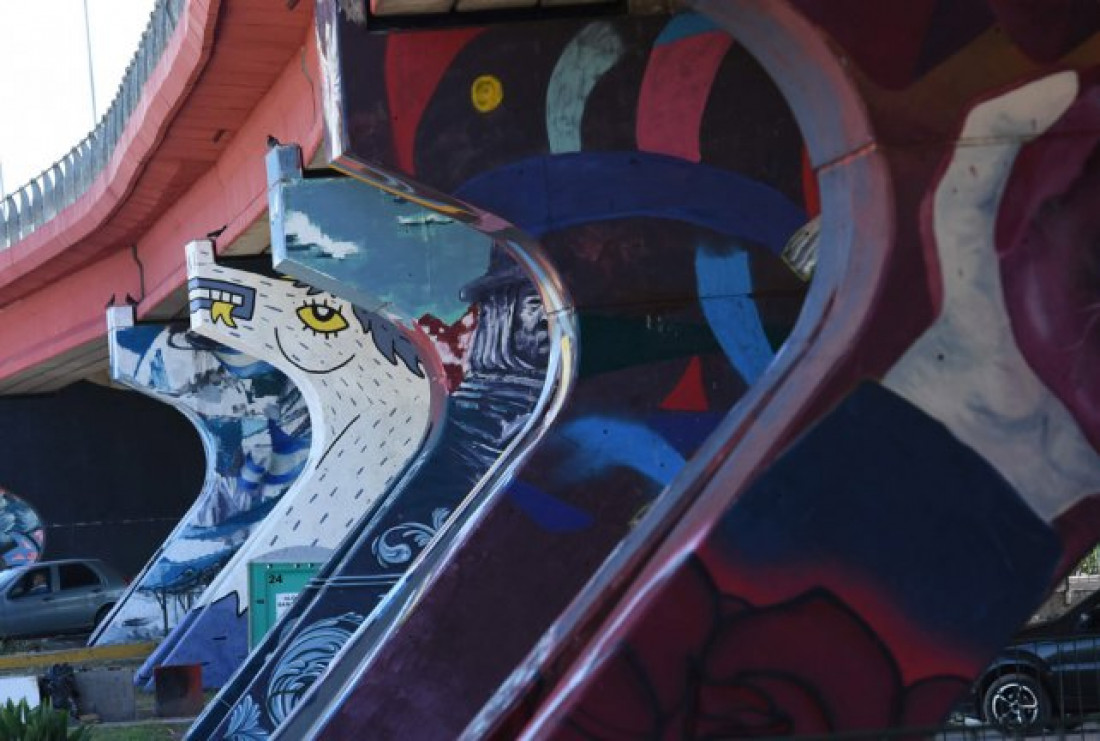 Los murales del Bicentenario le darán vida al nudo vial de Costanera
