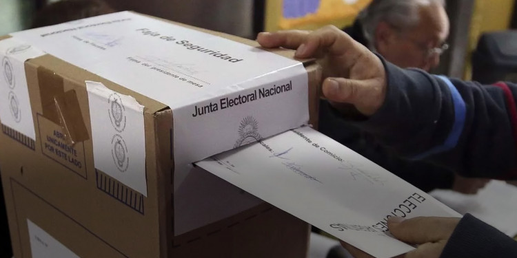 Partidos "calientan" motores para la elección de octubre