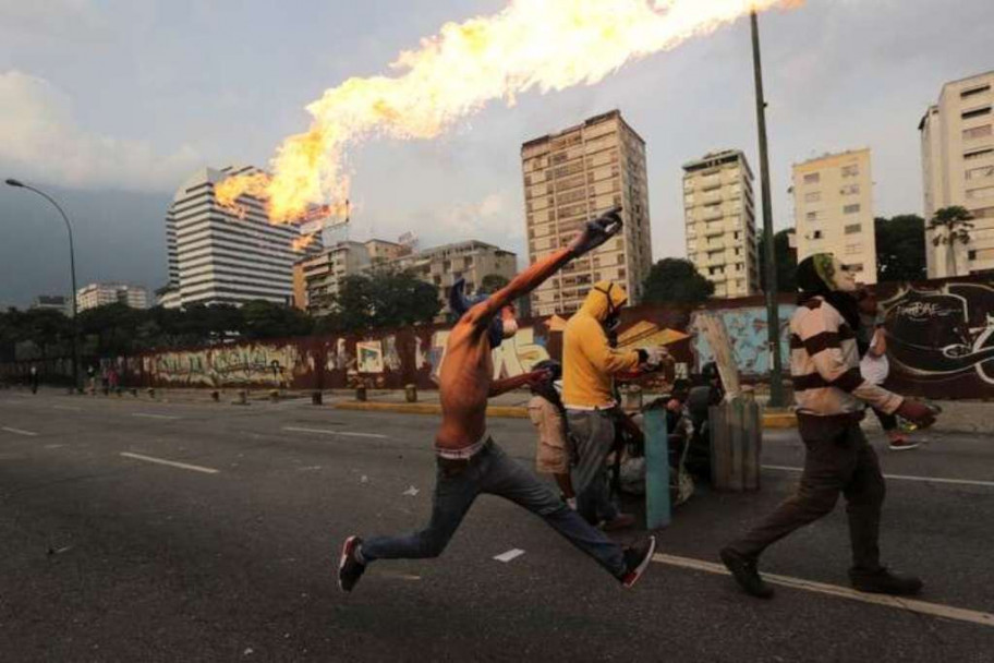 imagen Venezuela: tres muertos por las protestas contra Maduro