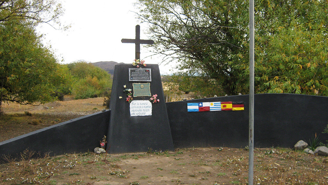 Estancia Anita: una visita a las tumbas sin nombres de la Patagonia Rebelde