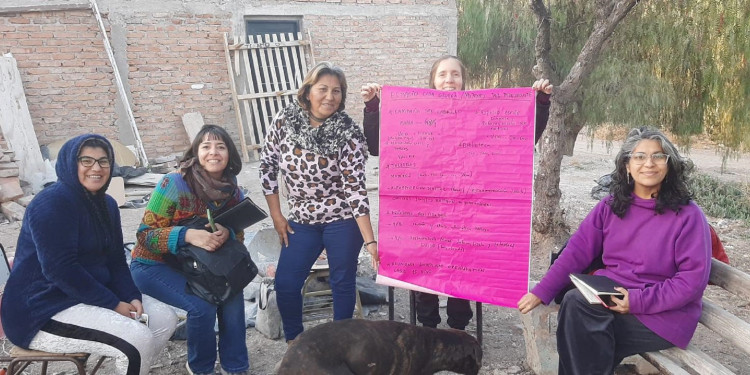 Mujeres del Pedemonte: memorias, redes y saberes en La Favorita