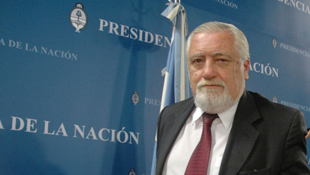 imagen Ni un paso atrás, ni para tomar distancia…