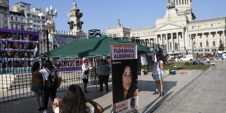 Se conmemora el Día Internacional de la Mujer con marchas en todo el país