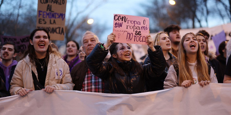 Defender derechos y denunciar retrocesos: el mundo conmemoró el Día Internacional de la Mujer