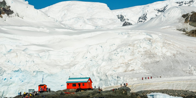 Por primera vez, el Instituto Antártico Argentino inició estudios sobre la práctica humana en la Antártida