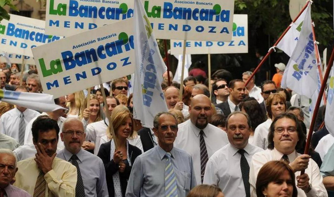 El gremio bancario reitera hoy sus asambleas por tres horas