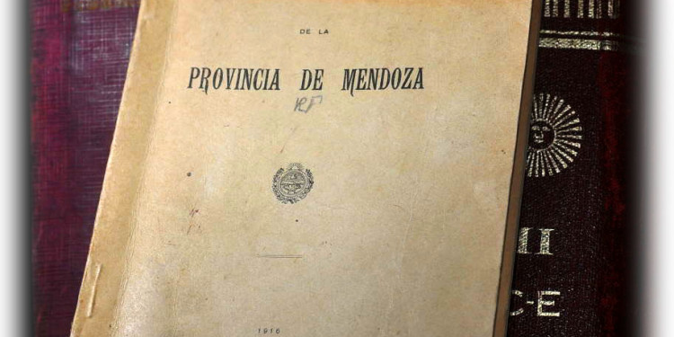 "Es ineludible la consagración de los tratados internacionales de derechos humanos en la constitución provincial"