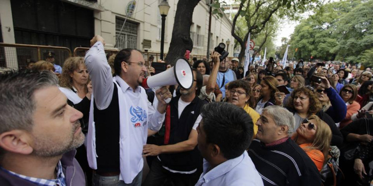 Mateluna se anticipa la sesión en Diputados