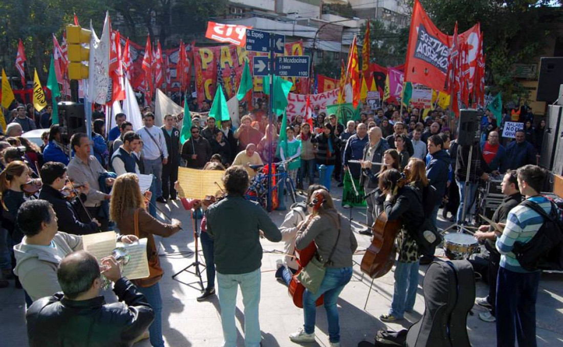 Las voces de la otra "Asamblea" del 1º de Mayo