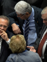 "Es un golpe que tiene que ver con algo más que Brasil" 
