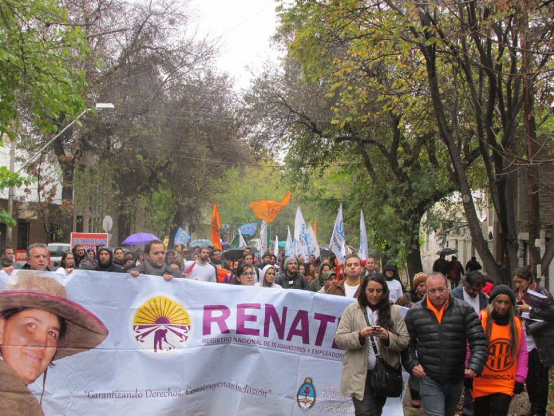 TRABAJADORES DEL RENATEA EN PIE DE LUCHA POR DESPIDOS