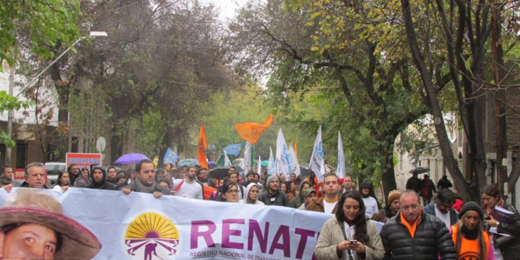 TRABAJADORES DEL RENATEA EN PIE DE LUCHA POR DESPIDOS