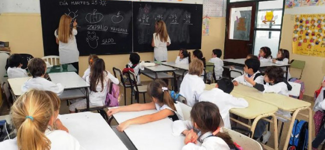 Pobreza y educación: qué factores influyen en el desempeño escolar del estudiantado