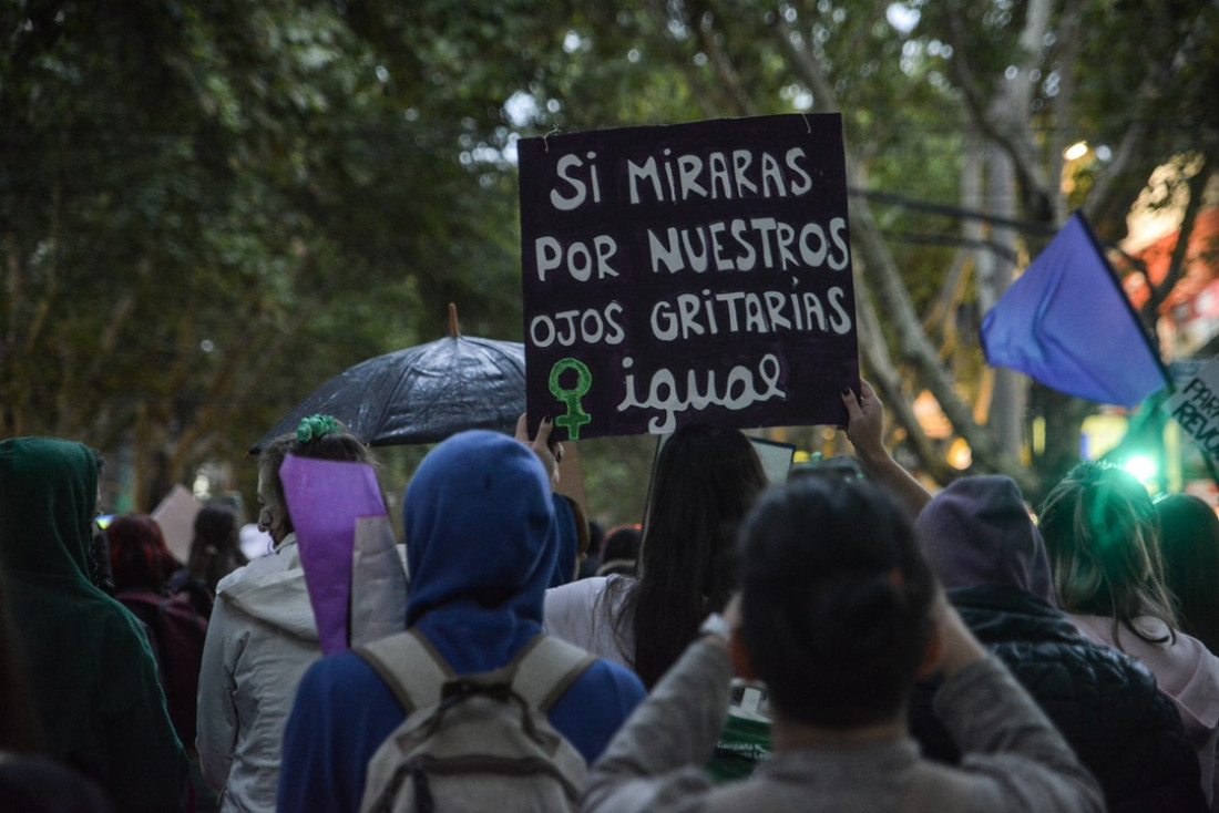 "La innecesaria inclusión del femenino" y la prohibición de la perspectiva de género desafían al 8M