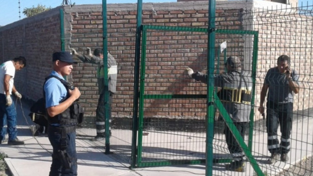 imagen Retiraron las rejas colocadas por vecinos en Guaymallén