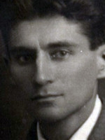 A cien años de su muerte, el mundo rinde tributo a Kafka, el escritor checo que pidió ser olvidado