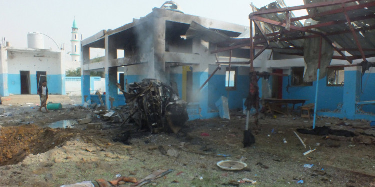 15 muertos tras bombardeo sobre un hospital de Médicos Sin Fronteras en Yemen