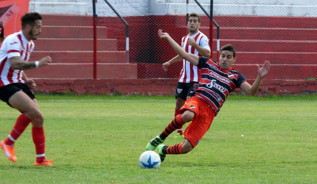 imagen Maipú, sin respuestas, cayó ante el verdugo Independiente