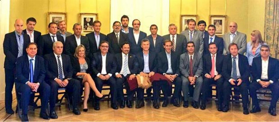 Coparticipación y obras públicas, ejes de la reunión entre Macri y los intendentes
