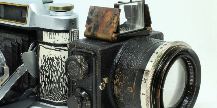 Andrés Fontana presenta "Cámara antiguas, producción contemporánea"