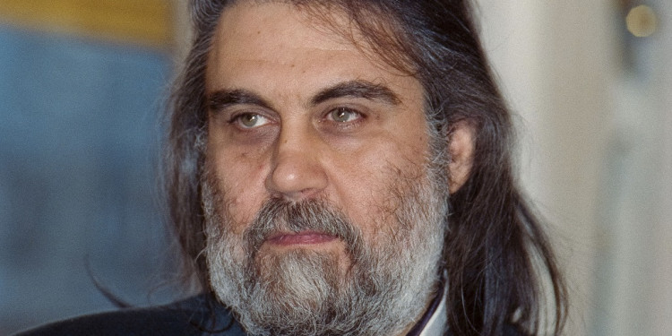 Murió Vangelis, el compositor de "himnos" universales como "Carrozas de fuego"
