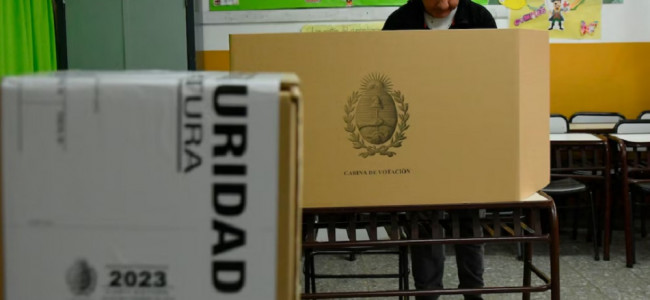 Elecciones legislativas 2025: audioguía para facilitar el voto de personas con discapacidad visual