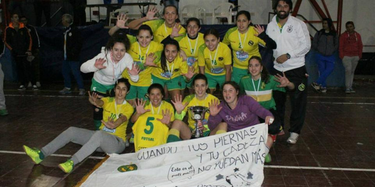 Gabriel López: "El futsal femenino ha crecido porque hay más interés de las chicas"