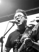Peter Júpiter presenta "XTRAÑO" en la Nave Cultural
