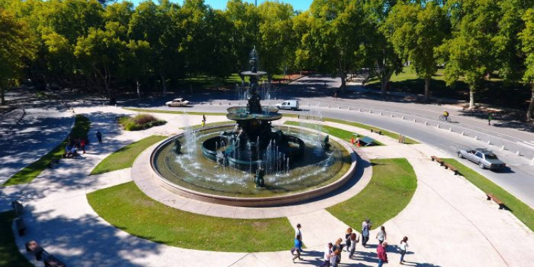 Quedó prohibida la utilización de plásticos de un solo uso en el Parque General San Martín