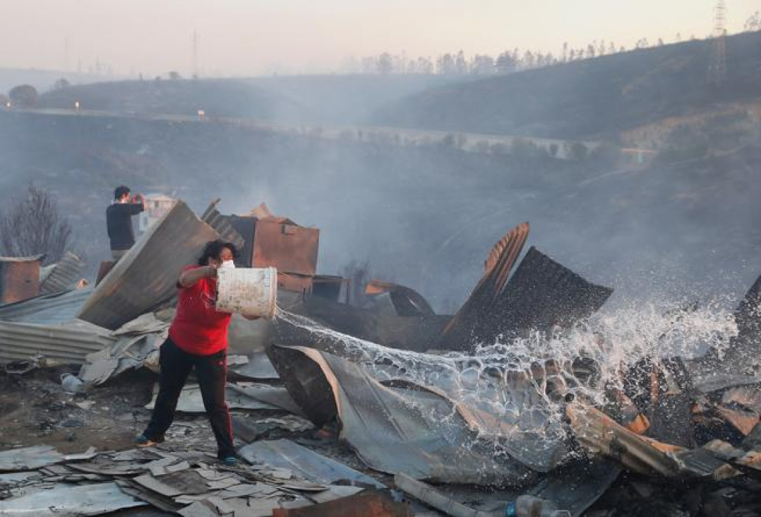 Declararon alerta roja por los incendios en Valparaíso