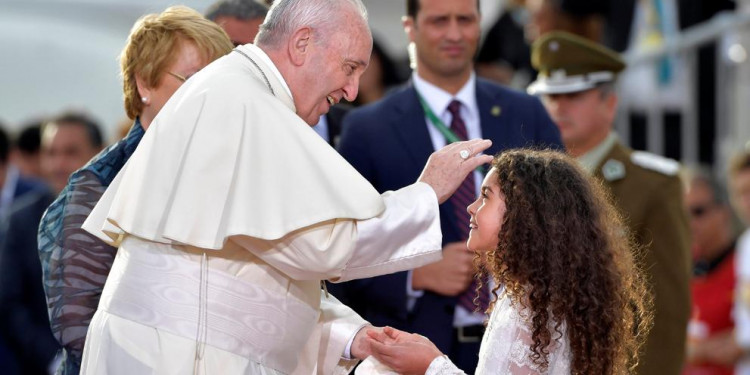Amplio rechazo al pedido de perdón del Papa por abusos