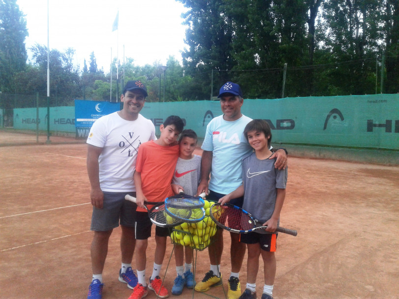 imagen Leonardo Olguín: "El año que viene seguiré trabajando con Diego Schwartzman"