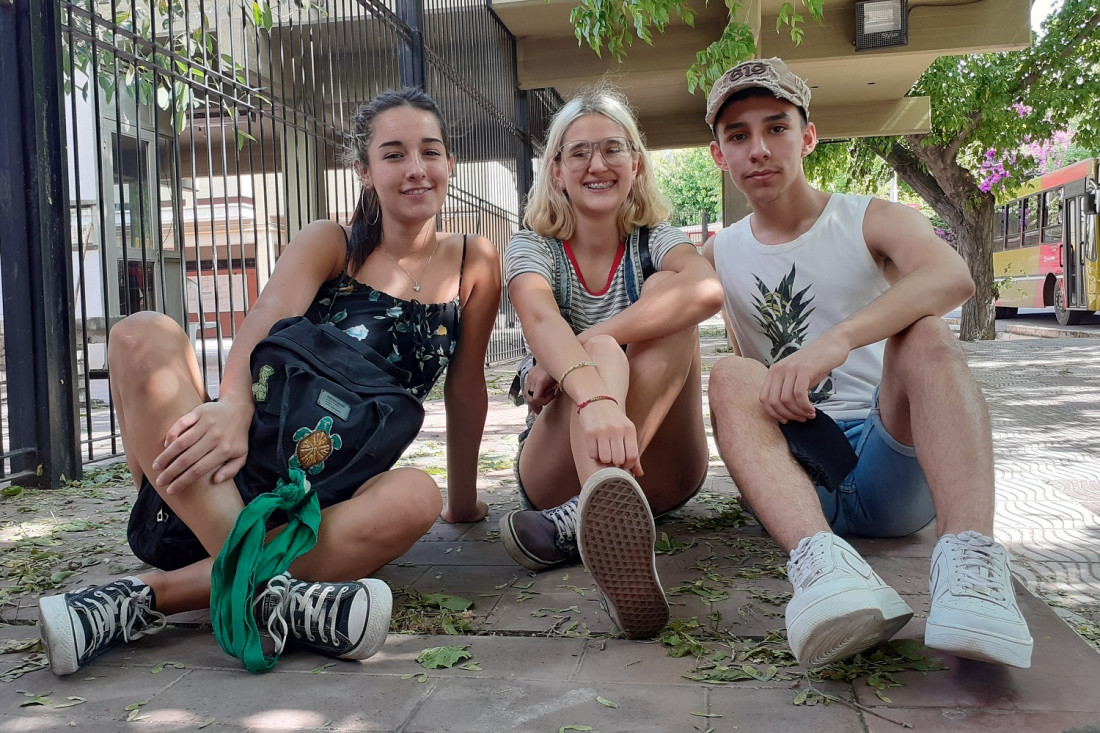 Estudiantes del CUC y del Martín Zapata, ante el desafío de hacer teatro virtual