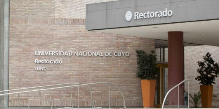 El Consejo Superior de la UNCUYO tratará la situación de los docentes interinos