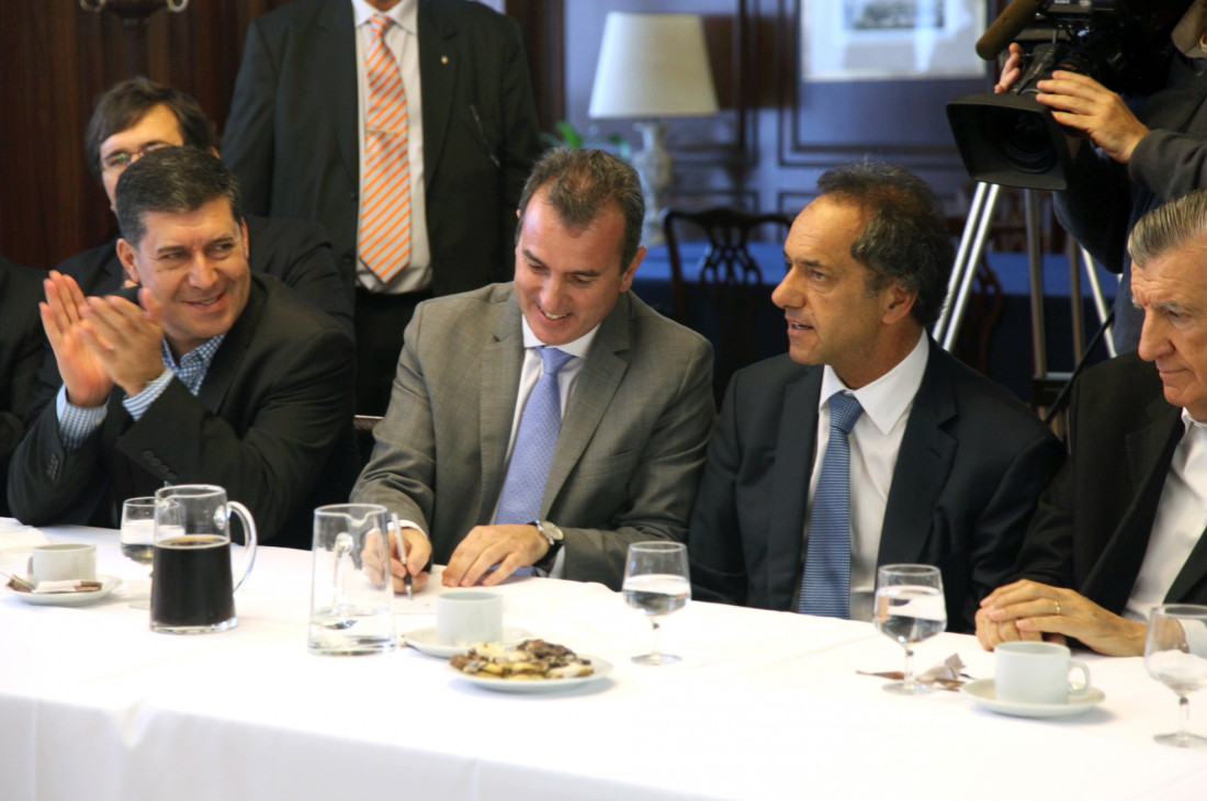 Pérez firmó junto a Scioli, Gioja y Beder el Compromiso por la Vitivinicultura