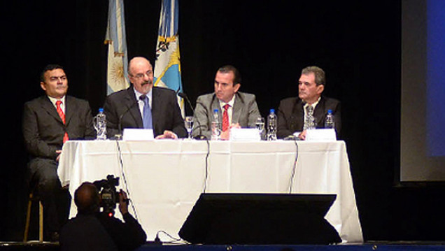 imagen Tomada habló sobre el proyecto de seguridad laboral