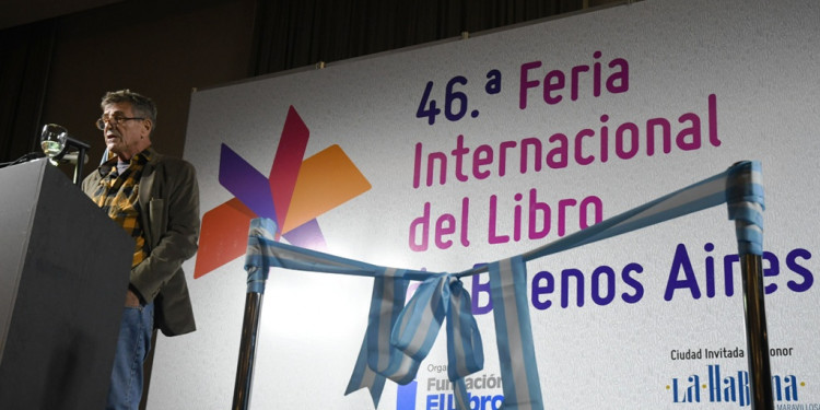 Con críticas en torno a la compleja situación editorial del país, abrió la Feria del Libro 2022