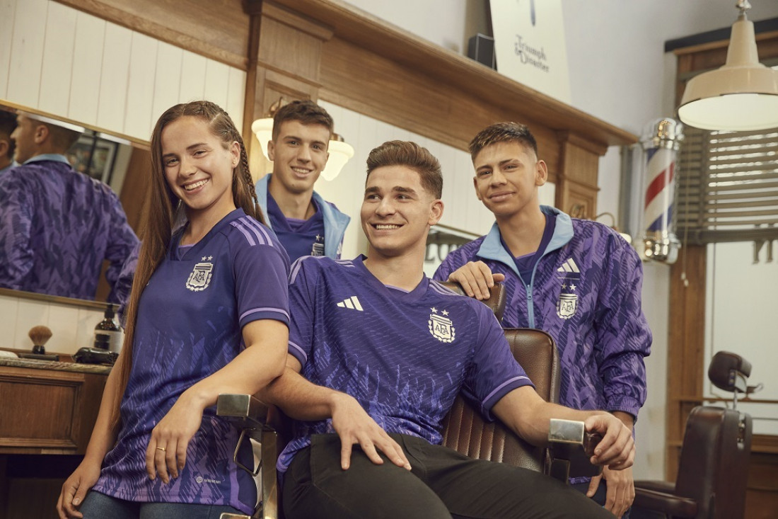 Cambió la camiseta alternativa de la Selección: se inspira en "la igualdad de género, la diversidad y la inclusión"