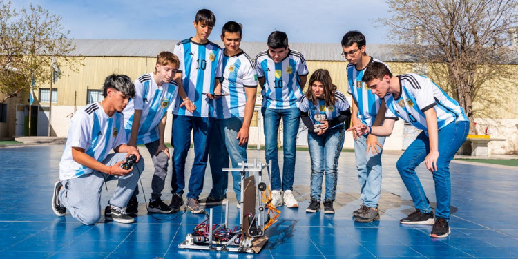 Estudiantes de Mendoza conforman la Selección Argentina de Robótica