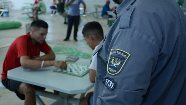 imagen Fijar Dato 03: reinserción y reincidencia 