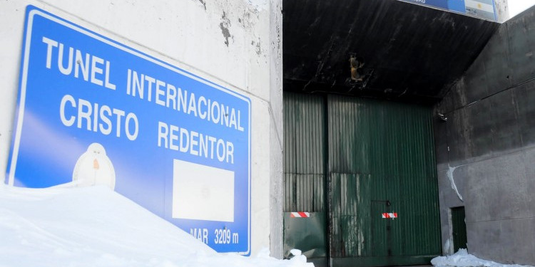 Habilitaron el túnel internacional, pero hay demoras del lado chileno