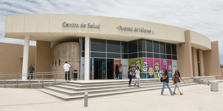 ¿Dónde buscar ayuda ante señales de alarma o urgencias?