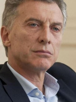El Gobierno autorizó, por decreto, el blanqueo de capitales para familiares de funcionarios