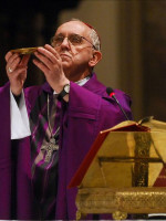 Bergoglio declarará por escrito en el juicio por el robo de bebés durante la última dictadura