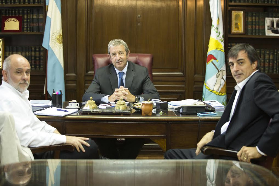  Bullrich avanza en crear la Cédula Escolar Federal