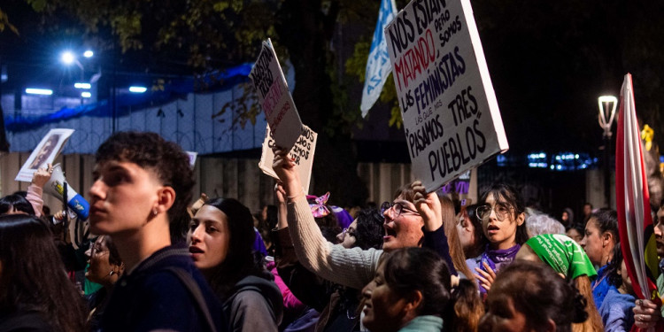Ni una menos en imágenes: lo que las mendocinas dijeron en las calles 