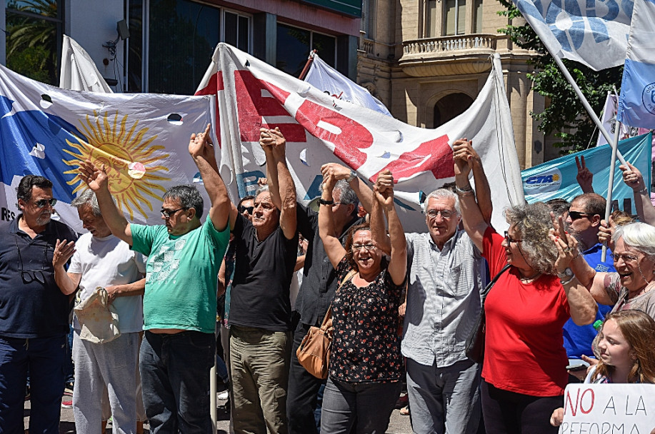 imagen Fotogalería: Un día de furia en el Congreso